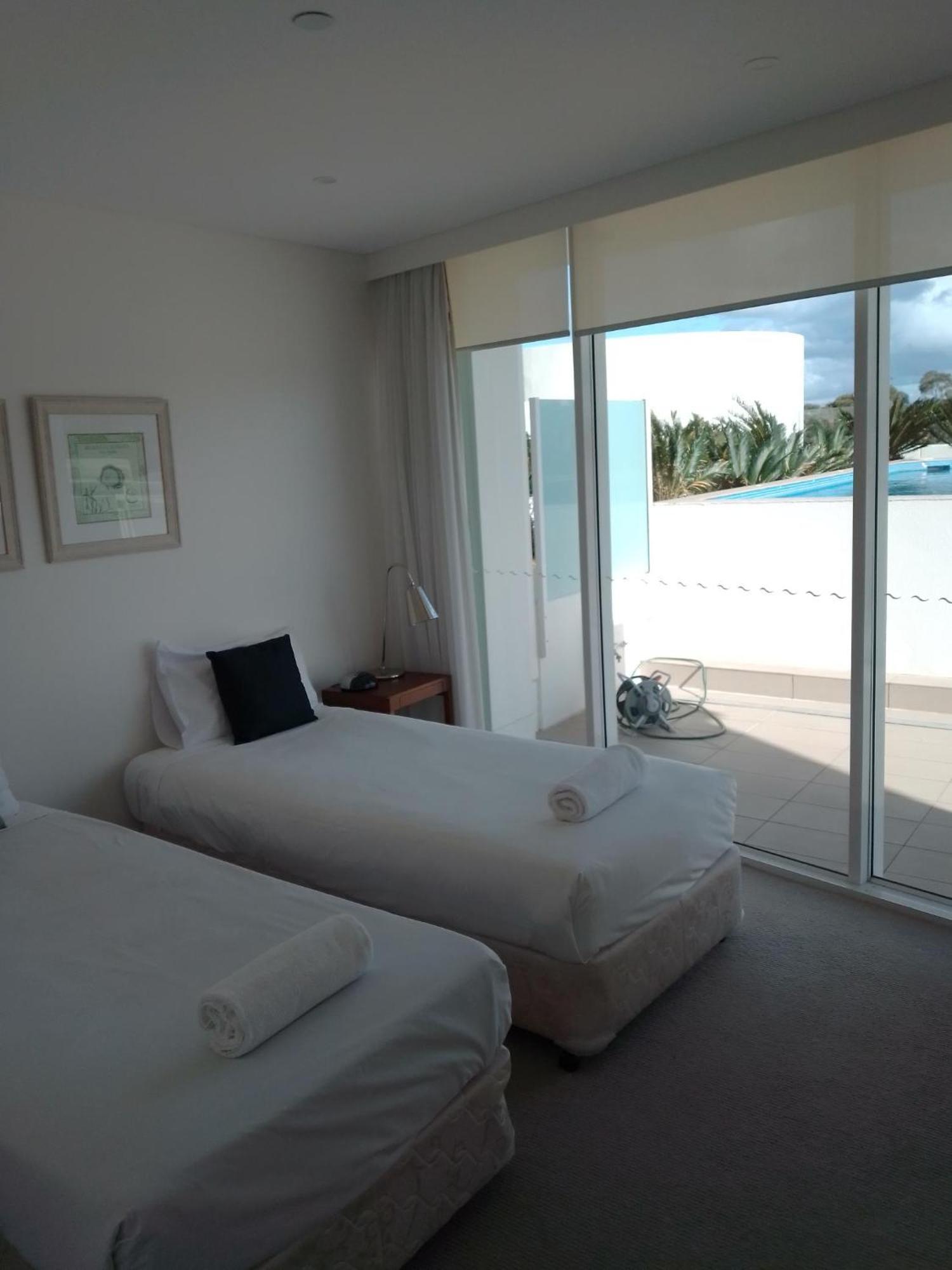 Kirra Surf Apartments Gold Coast Eksteriør billede