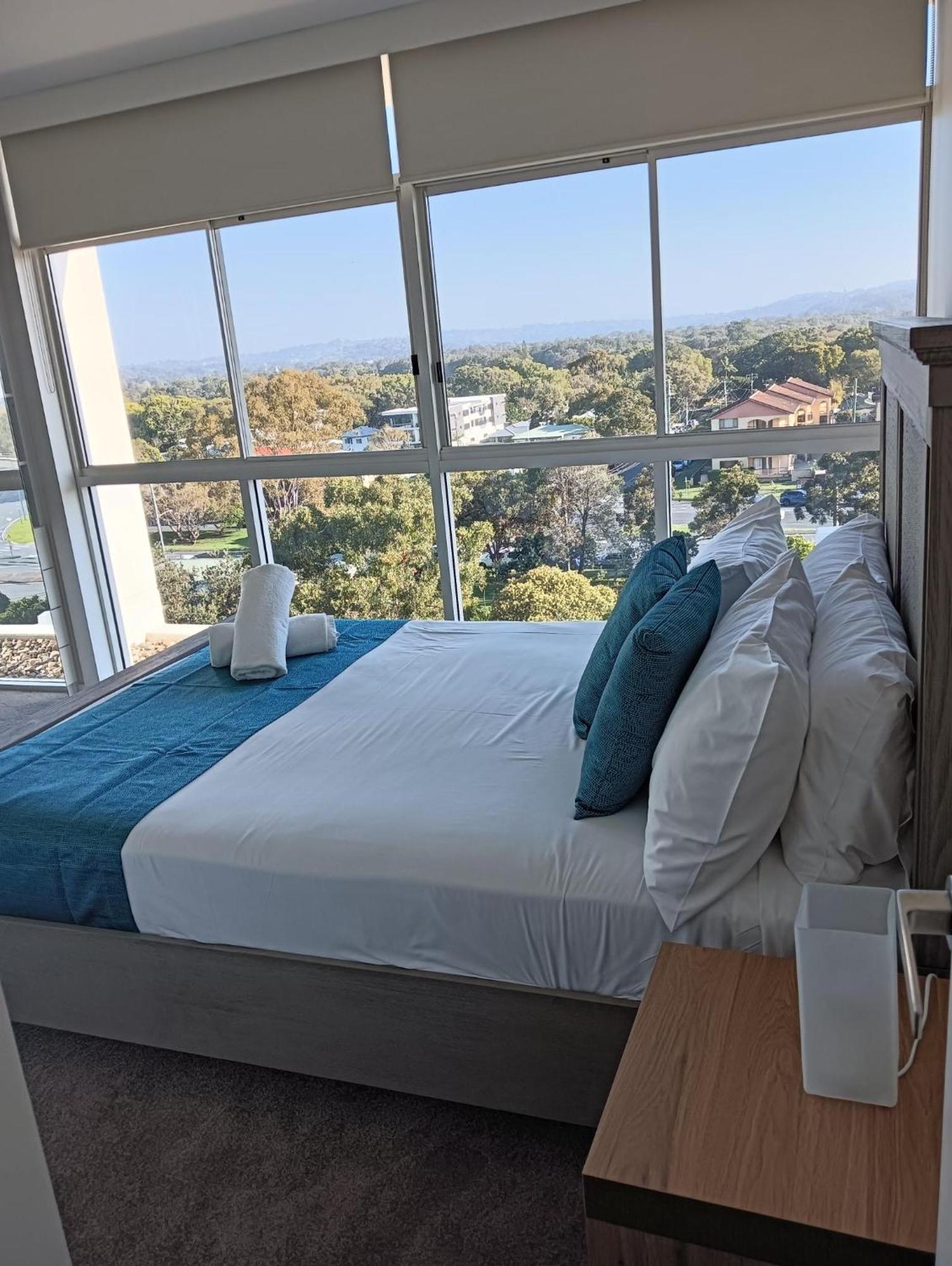 Kirra Surf Apartments Gold Coast Eksteriør billede