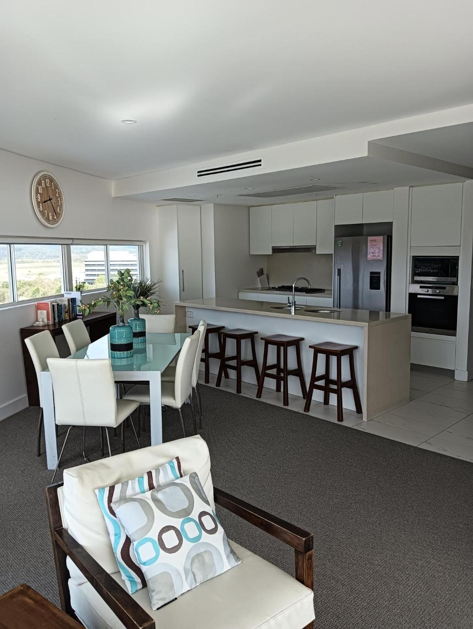 Kirra Surf Apartments Gold Coast Eksteriør billede