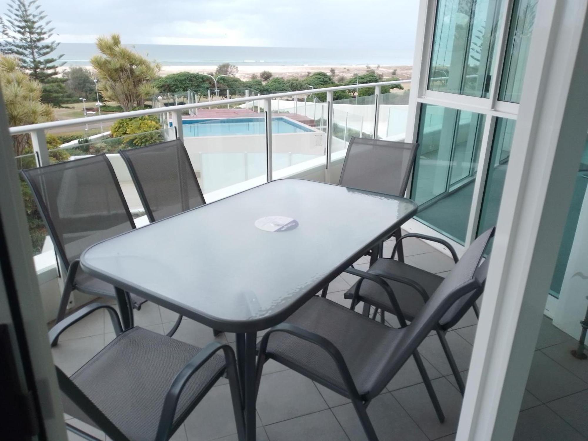 Kirra Surf Apartments Gold Coast Eksteriør billede